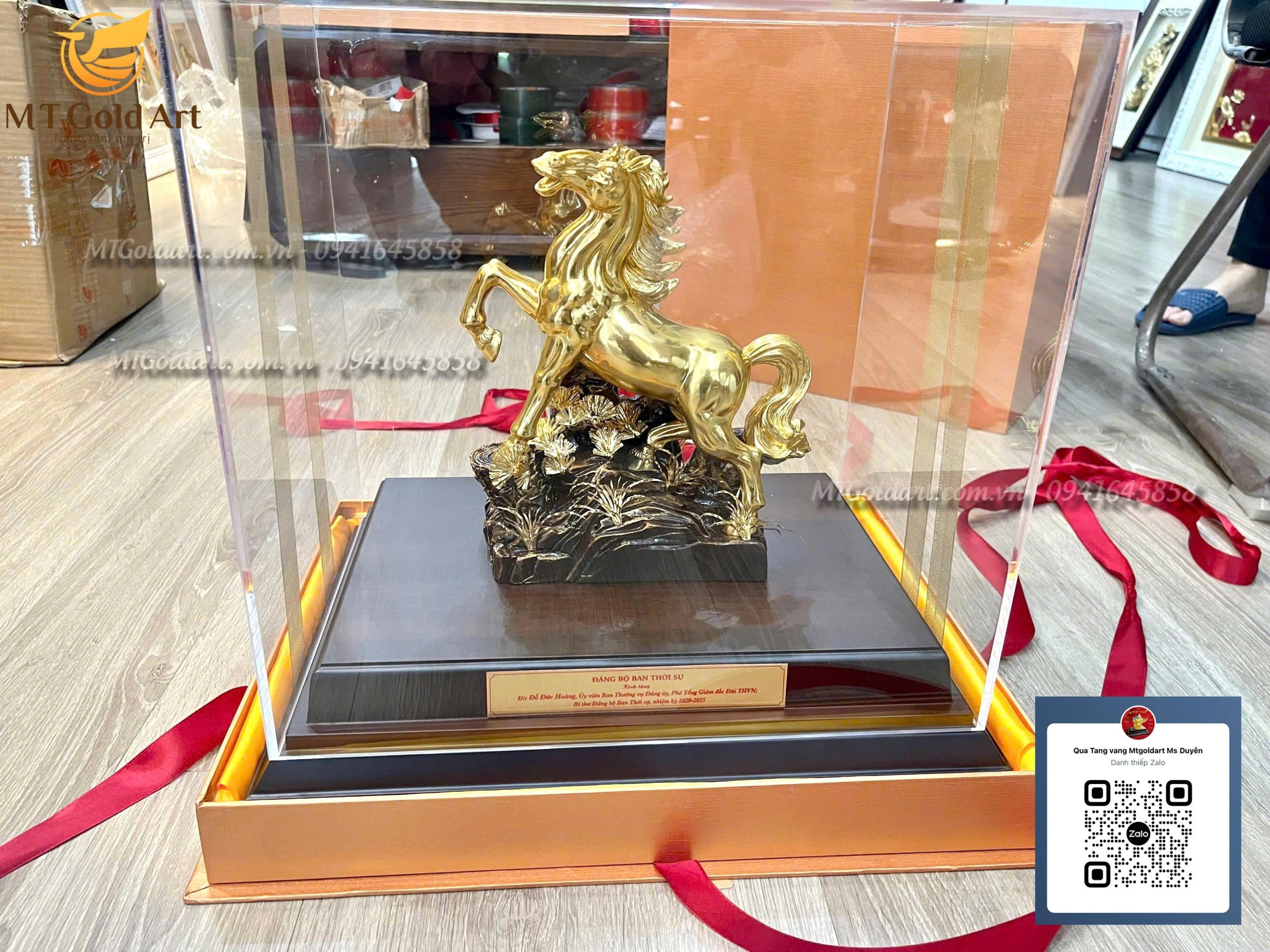 quà tặng lãnh đạo đài truyền hình Việt Nam- tương ngựa chiến thắng quà tặng lãnh đạo đài truyền hình Việt Nam- tương ngựa chiến thắng