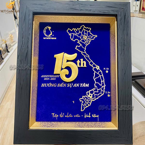 quà 15 năm thành lập đại lý thuế bắc trung nam- tranh thiết kế theo yêu cầu dát vàng
