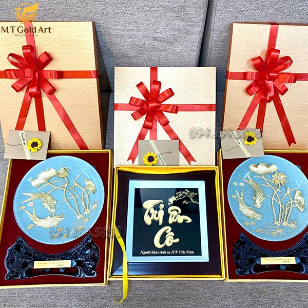 quà tặng lãnh đạo cấp cao bệnh viện - tranh chữ tri ân dát vàng quà tặng lãnh đạo cấp cao bệnh viện - tranh chữ tri ân dát vàng