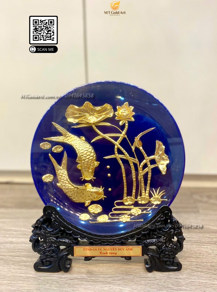 quà tặng lãnh đạo bệnh viện phụ sản - đĩa cá chép hoa sen dát vàng quà tặng lãnh đạo bệnh viện phụ sản - đĩa cá chép hoa sen dát vàng