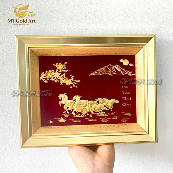 quà tặng khách hàng cao cấp- tranh ngựa mã đáo thành công