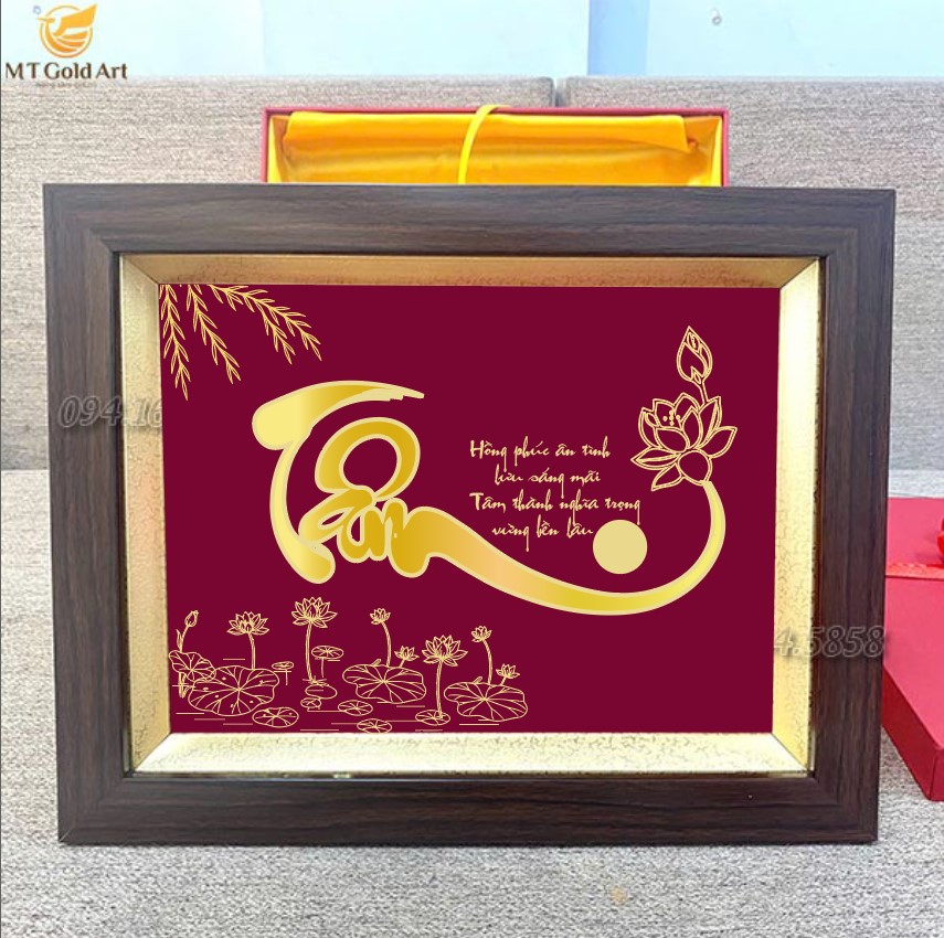 quà tết cao cấp- tranh chữ tâm dát vàng 