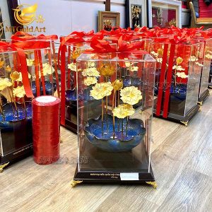 Quà lưu niệm đại hội tỉnh nghệ an- chậu hoa sen dát vàng
