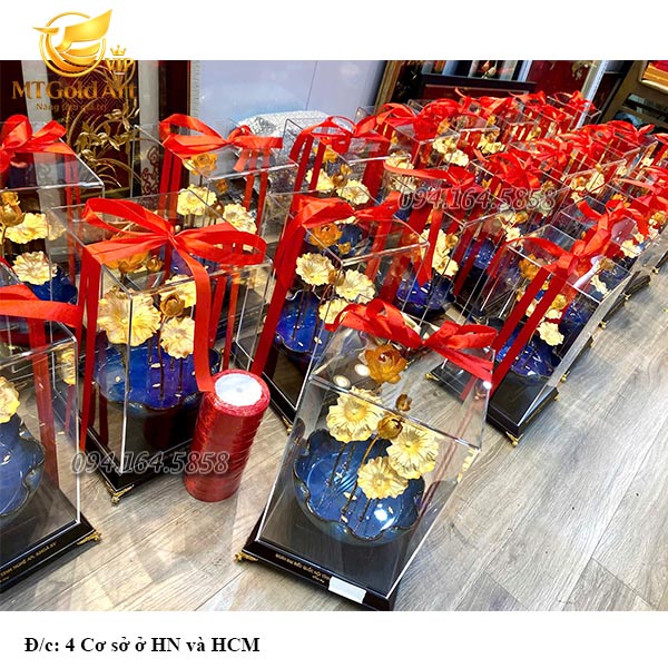 Quà lưu niệm đại hội đảng tỉnh nghệ an- chậu hoa sen dát vàng