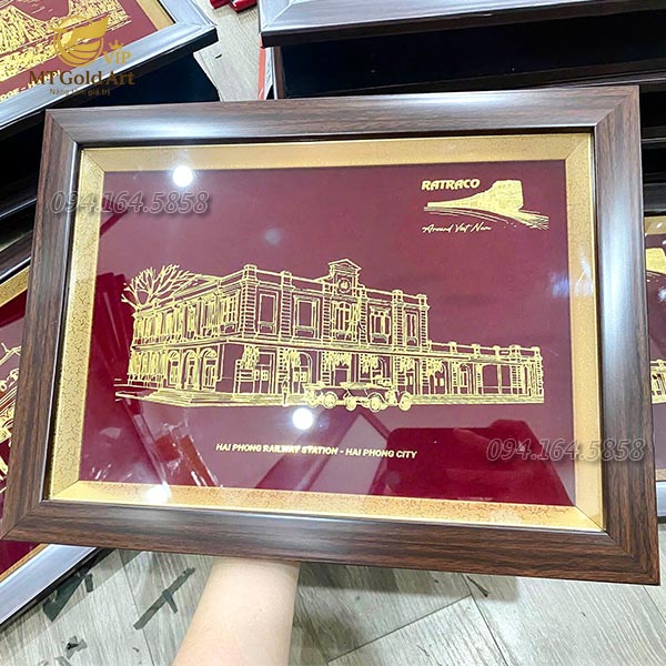 Quà tết tặng đối tác- Công ty cổ phần vận tải và thương mại đường sắt- tranh văn hóa di sản Việt Nam