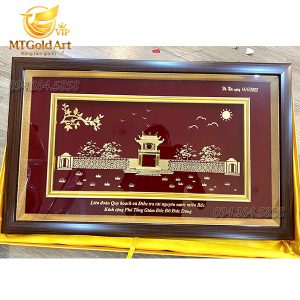 Qua tang lanh dao doi tac tranh khue van cac dat vang1