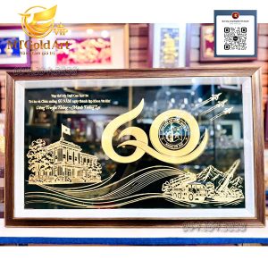 Tranh thiết kế dát vàng- quà tặng kỷ niệm 60 năm thành lập khoa vũ khí học viện kỹ thuật quân sự
