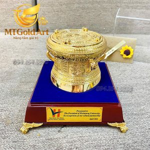 qua tang doi tac nuoc ngoai havico group trong dong dat vang